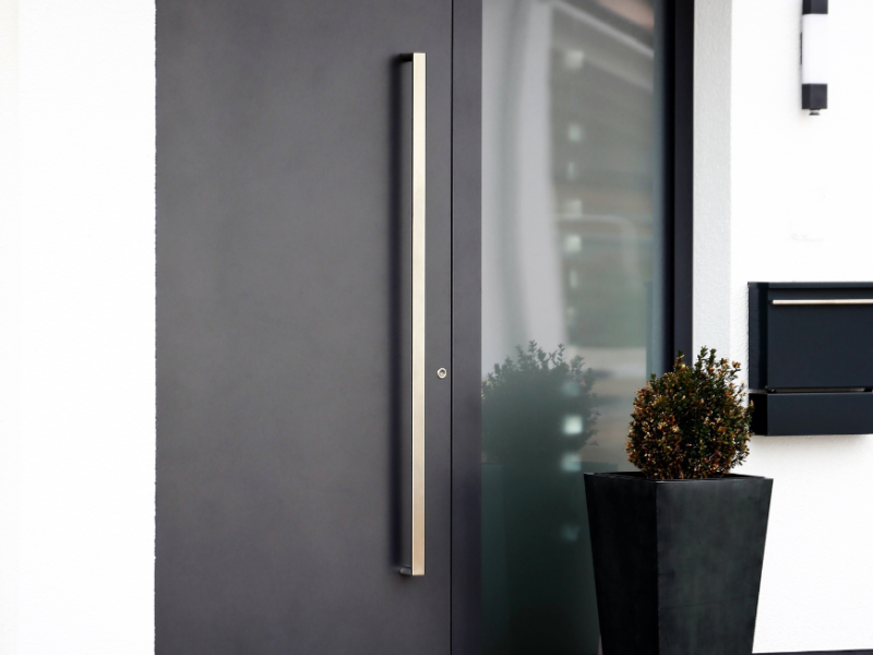 ALUMINIUM DOOR